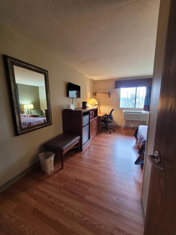 Raceway Inn Martinsville Extérieur photo